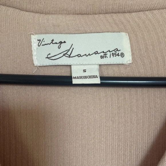 Cropped Button-Up Sweater - Picture 3 of 4